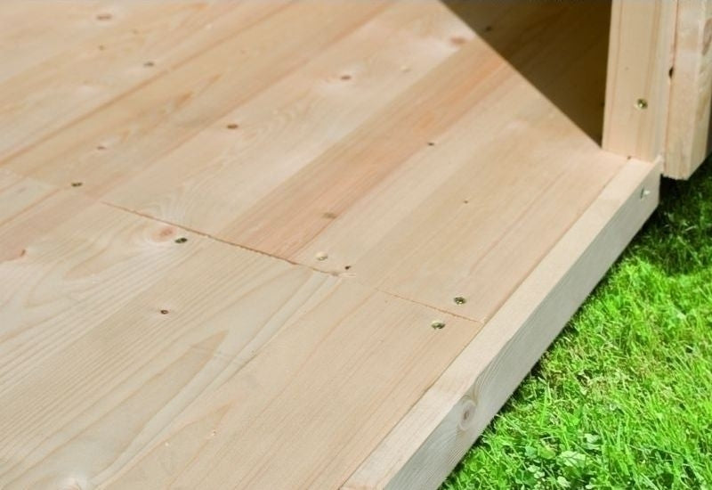 Fußboden Sockelmaß 460 x 370 cm naturbelassen