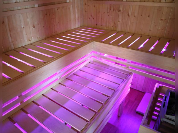 Karibu RGB+W Leuchtenset 4x750mm mit Fernbedienung/Bankunterbeleuchtung