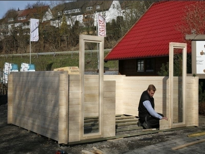 Montage WPC Gartenhaus Linia 2424 inkl. Dachrinnenset